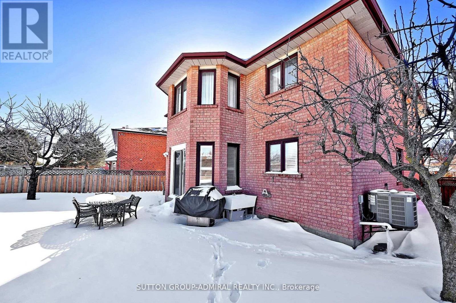 45 Royal Garden Boulevard, Vaughan, Ontario  L4L 7C4 - Photo 37 - N12936806