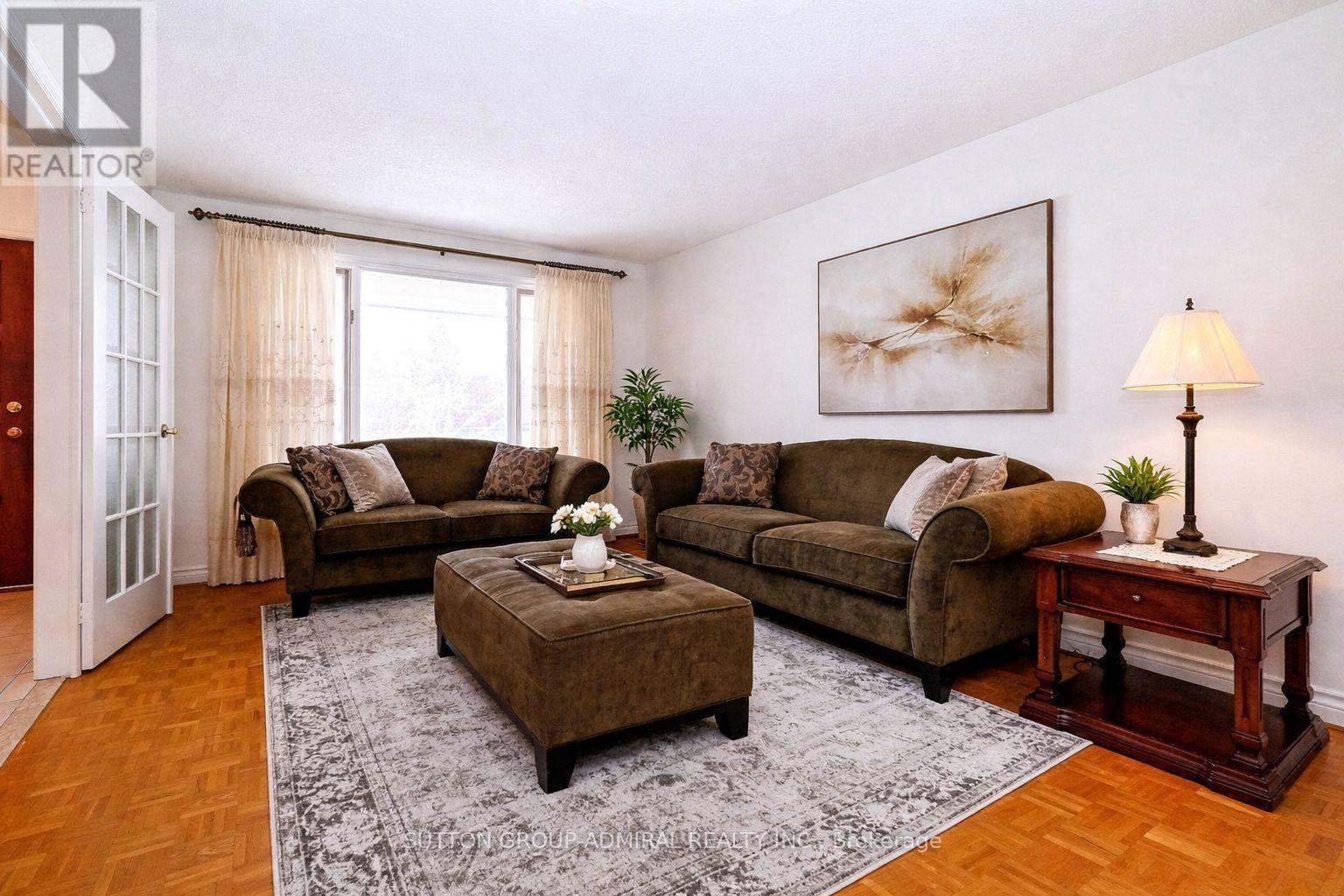 45 Royal Garden Boulevard, Vaughan, Ontario  L4L 7C4 - Photo 7 - N12936806
