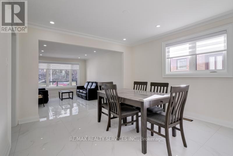 30 Queen Post Drive, Vaughan, Ontario  L4L 3G4 - Photo 10 - N12936848