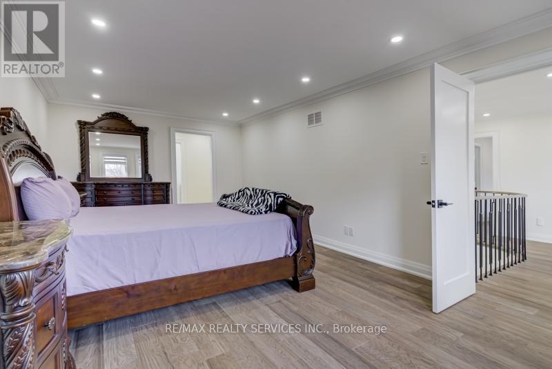 30 Queen Post Drive, Vaughan, Ontario  L4L 3G4 - Photo 27 - N12936848