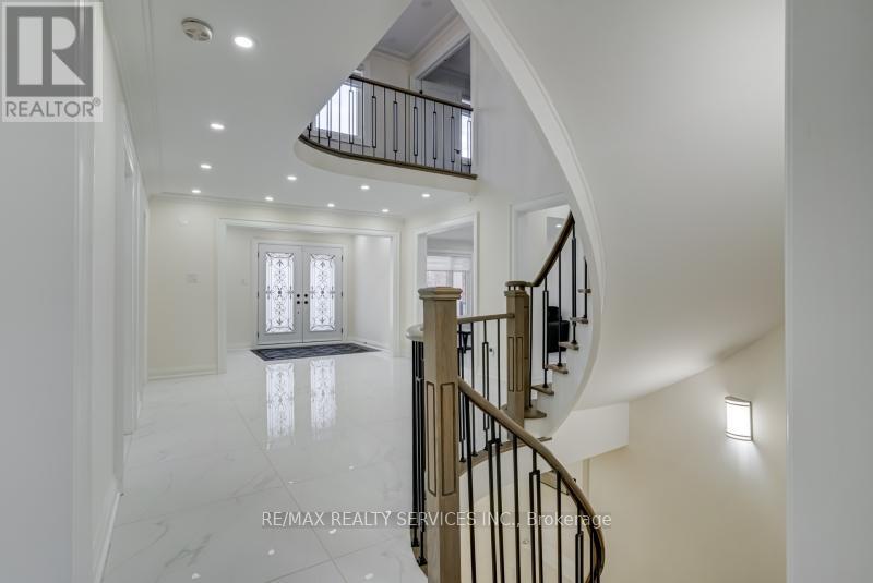 30 Queen Post Drive, Vaughan, Ontario  L4L 3G4 - Photo 41 - N12936848