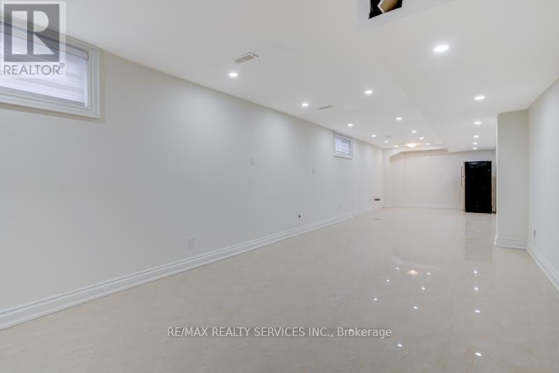 30 Queen Post Drive, Vaughan, Ontario  L4L 3G4 - Photo 44 - N12936848