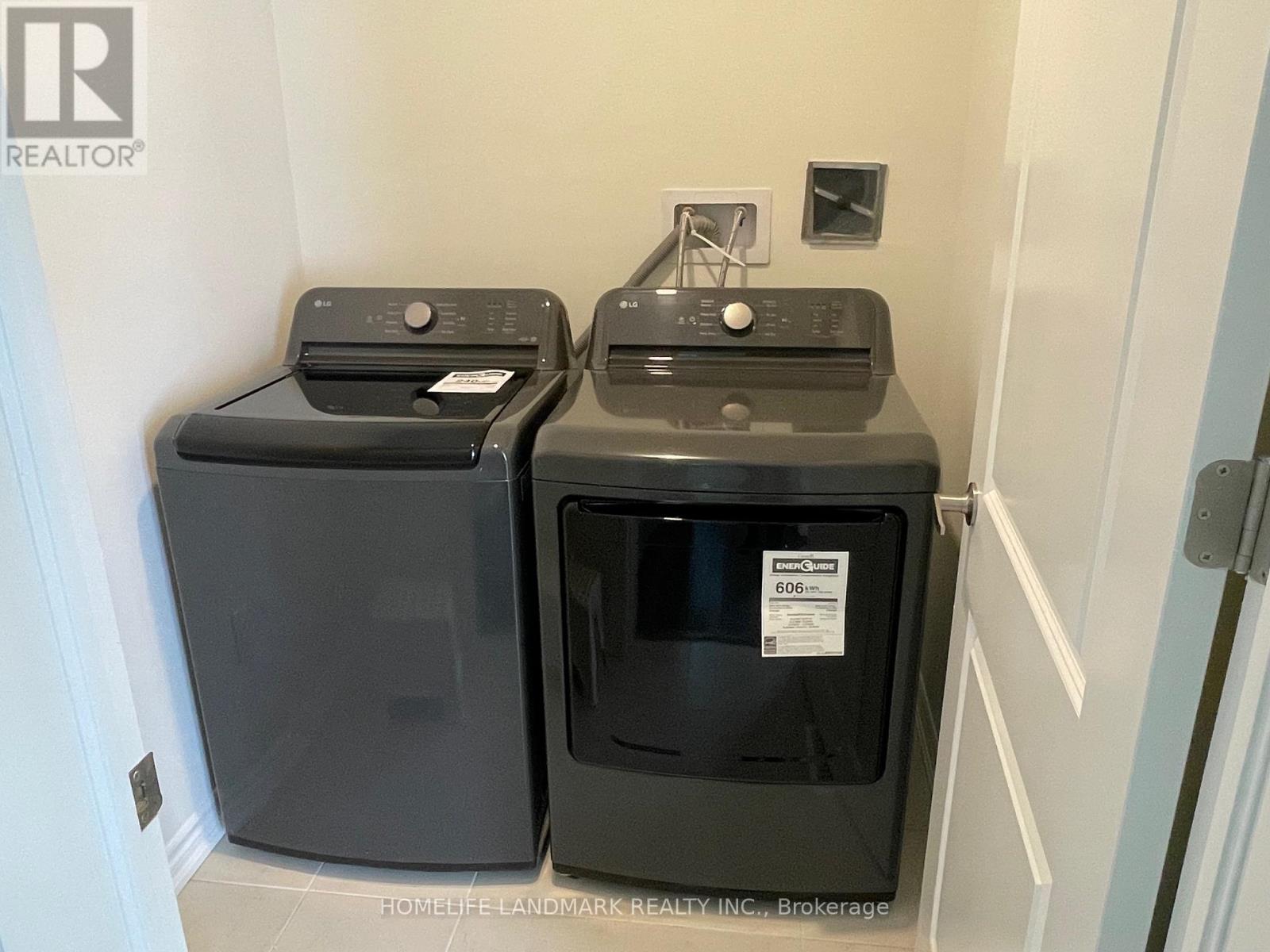 3165 Elgin Mills Road E, Markham, Ontario  L6C 3L2 - Photo 11 - N12936884