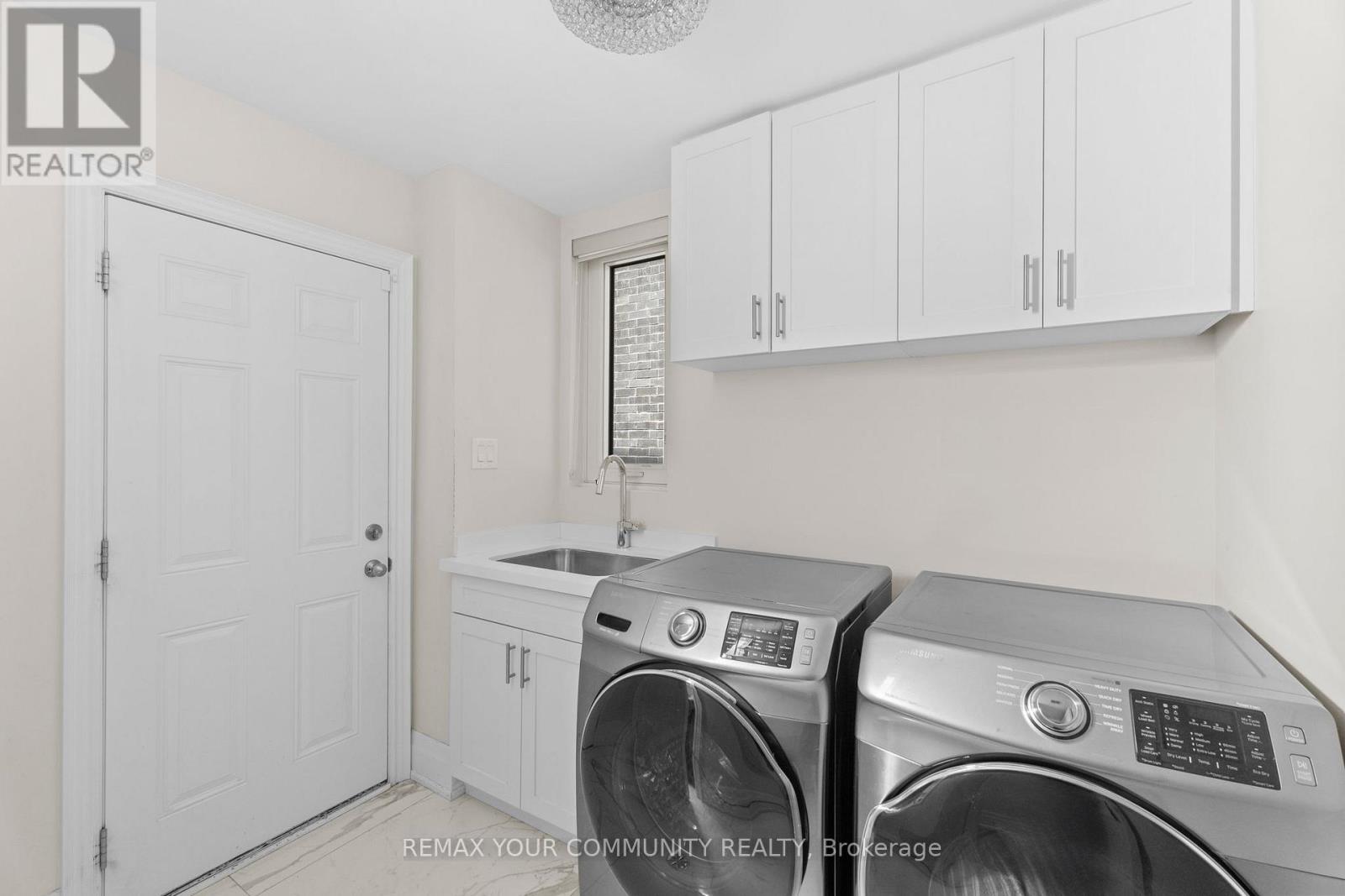 40 Crimson Forest Drive, Vaughan, Ontario  L6A 4C4 - Photo 31 - N12936896