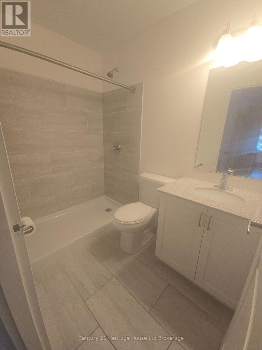 204 - 71 Metcalf Street, Woodstock, Ontario  N4S 3E9 - Photo 9 - X12936928