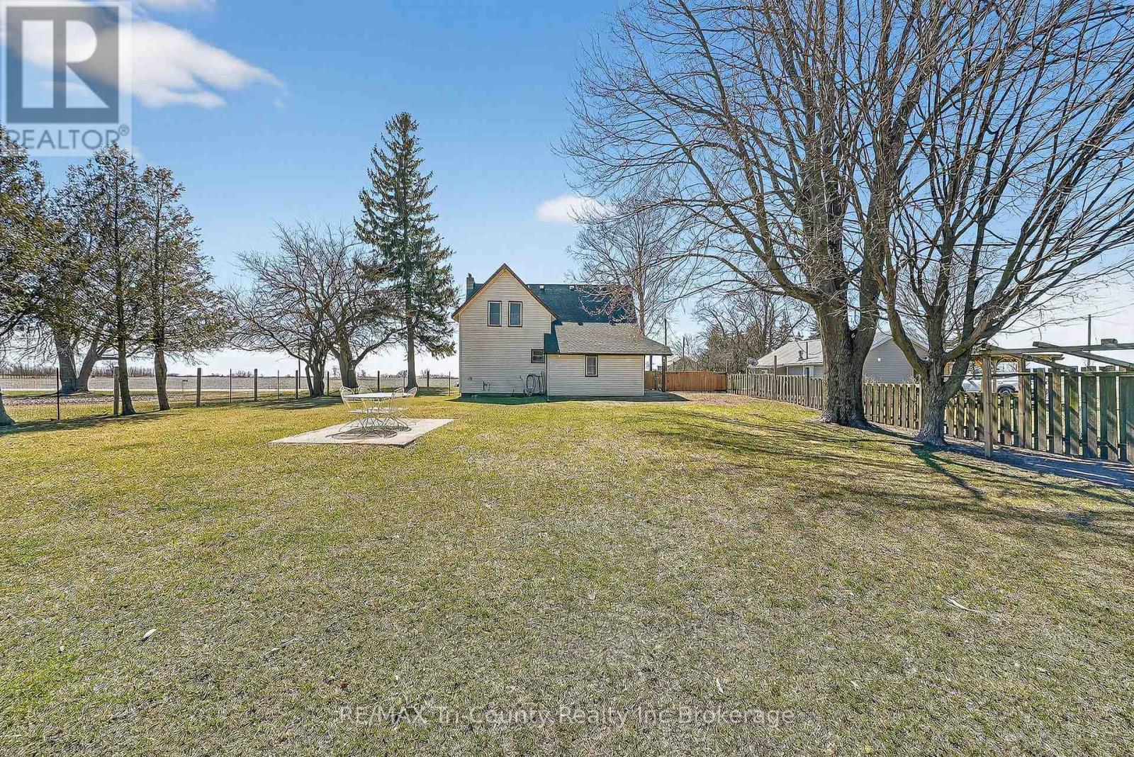 591 Lakeshore Road, Norfolk, Ontario  N0E 1C0 - Photo 11 - X12936962