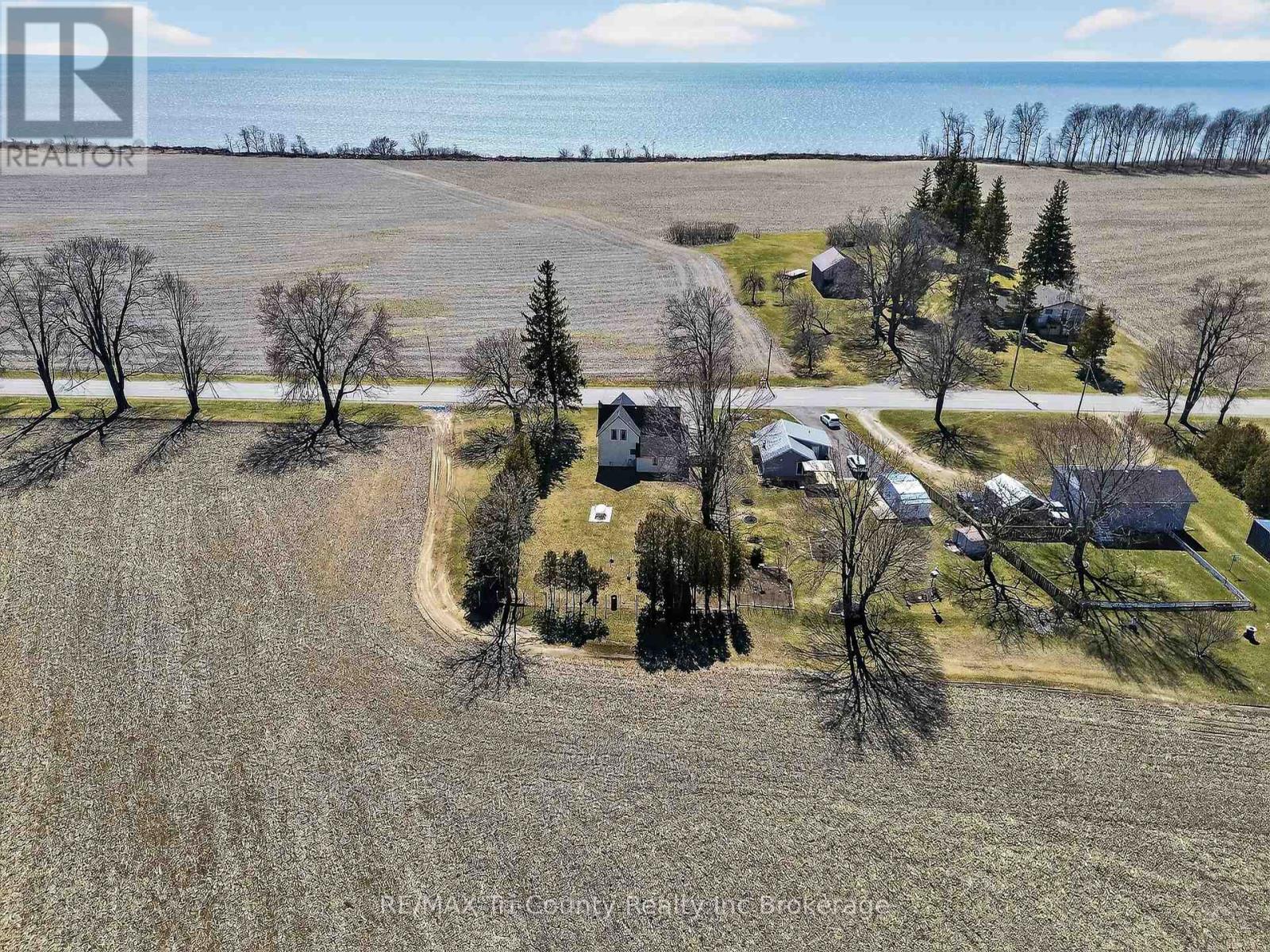 591 Lakeshore Road, Norfolk, Ontario  N0E 1C0 - Photo 16 - X12936962