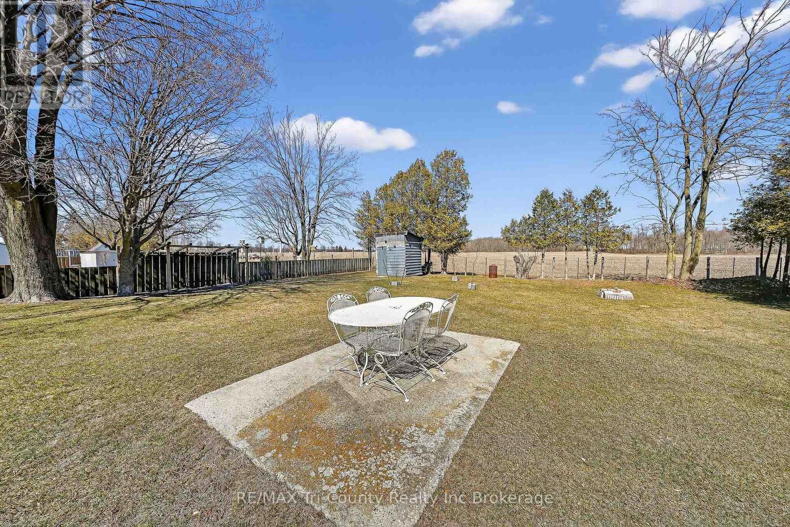 591 Lakeshore Road, Norfolk, Ontario  N0E 1C0 - Photo 17 - X12936962