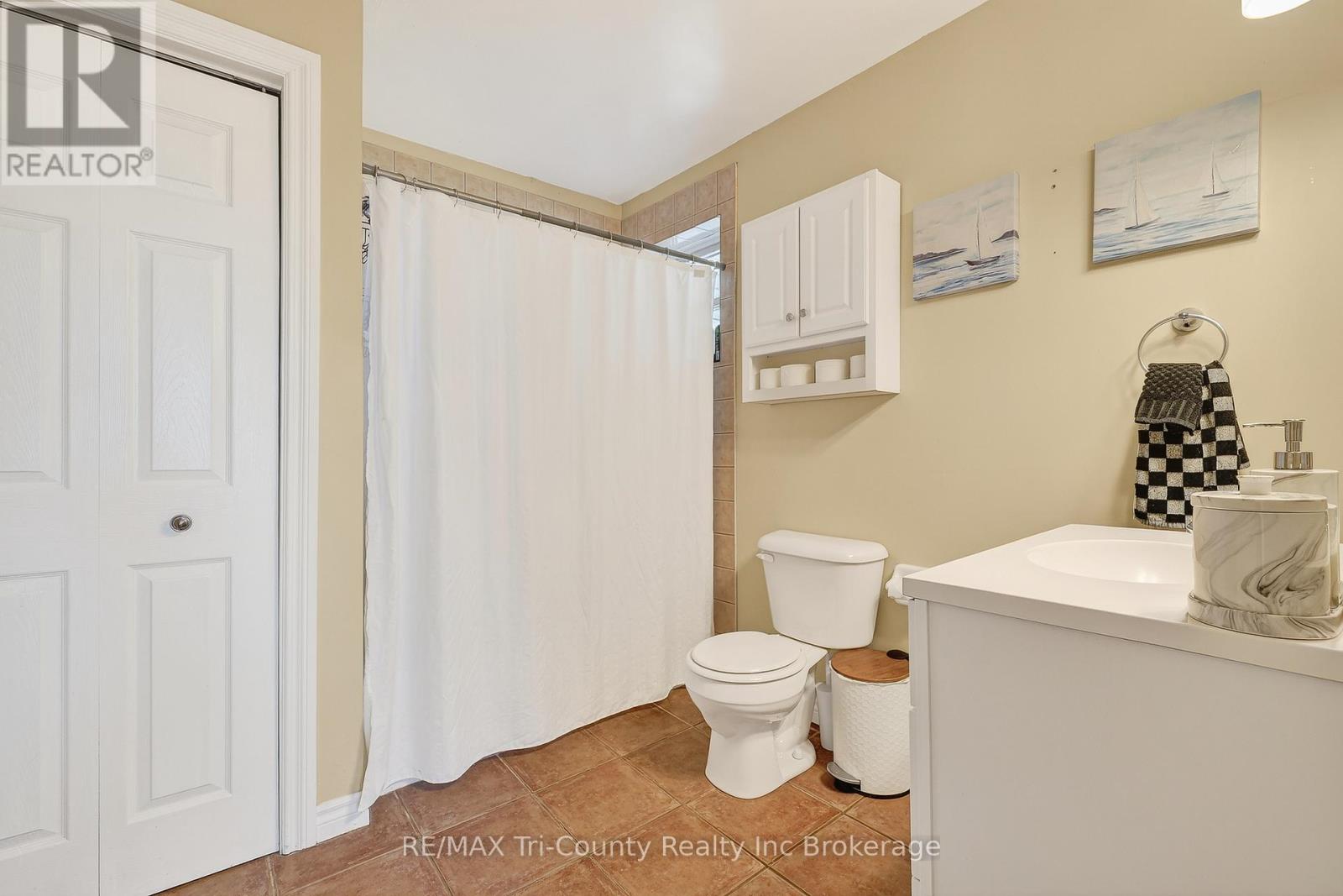 591 Lakeshore Road, Norfolk, Ontario  N0E 1C0 - Photo 32 - X12936962