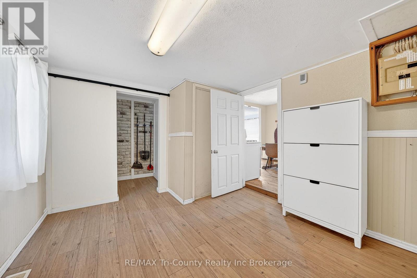 591 Lakeshore Road, Norfolk, Ontario  N0E 1C0 - Photo 34 - X12936962