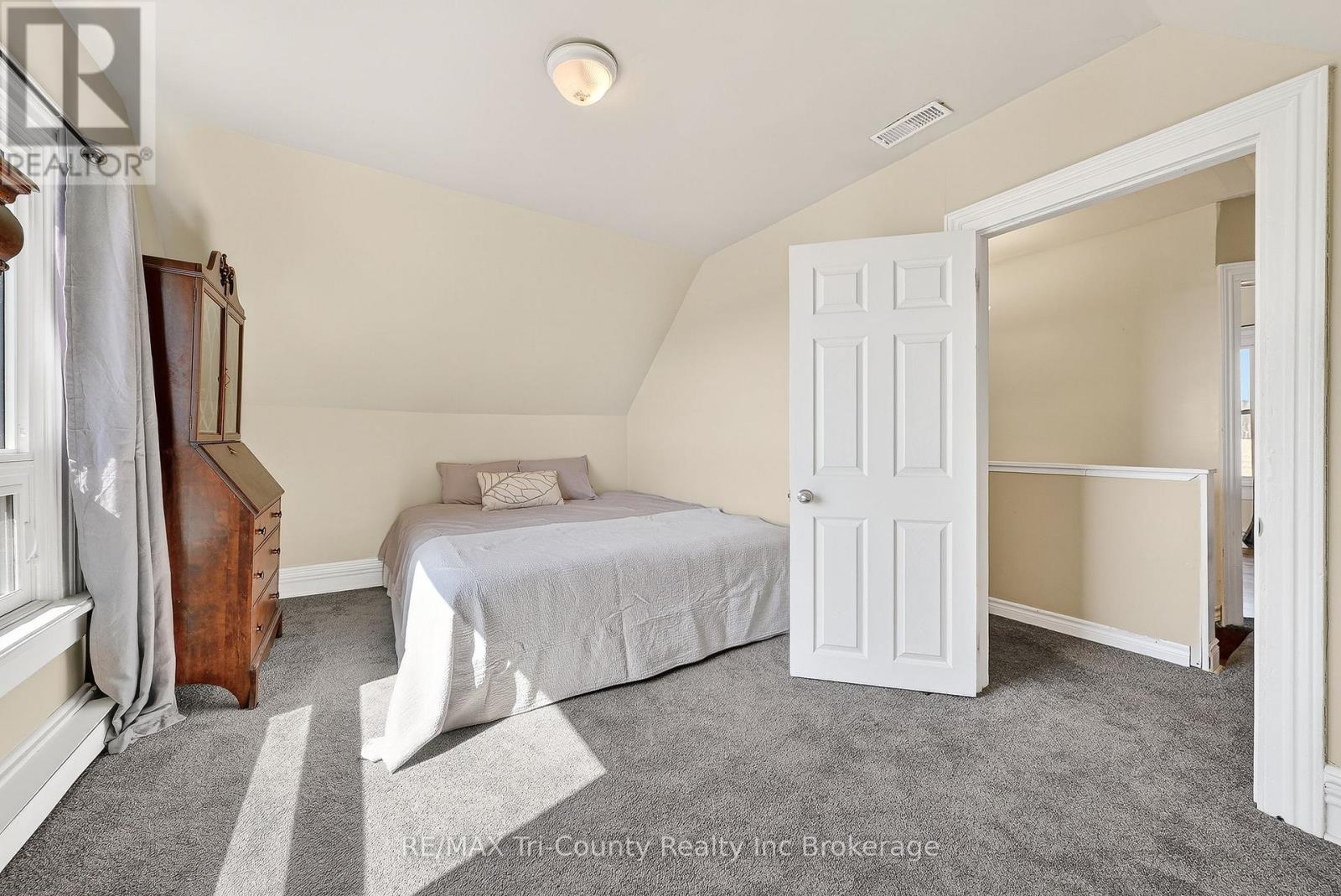 591 Lakeshore Road, Norfolk, Ontario  N0E 1C0 - Photo 41 - X12936962