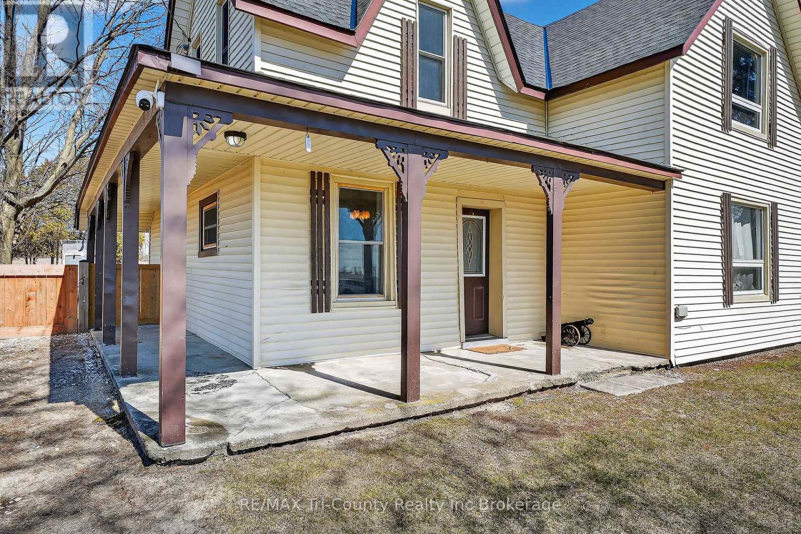 591 Lakeshore Road, Norfolk, Ontario  N0E 1C0 - Photo 7 - X12936962