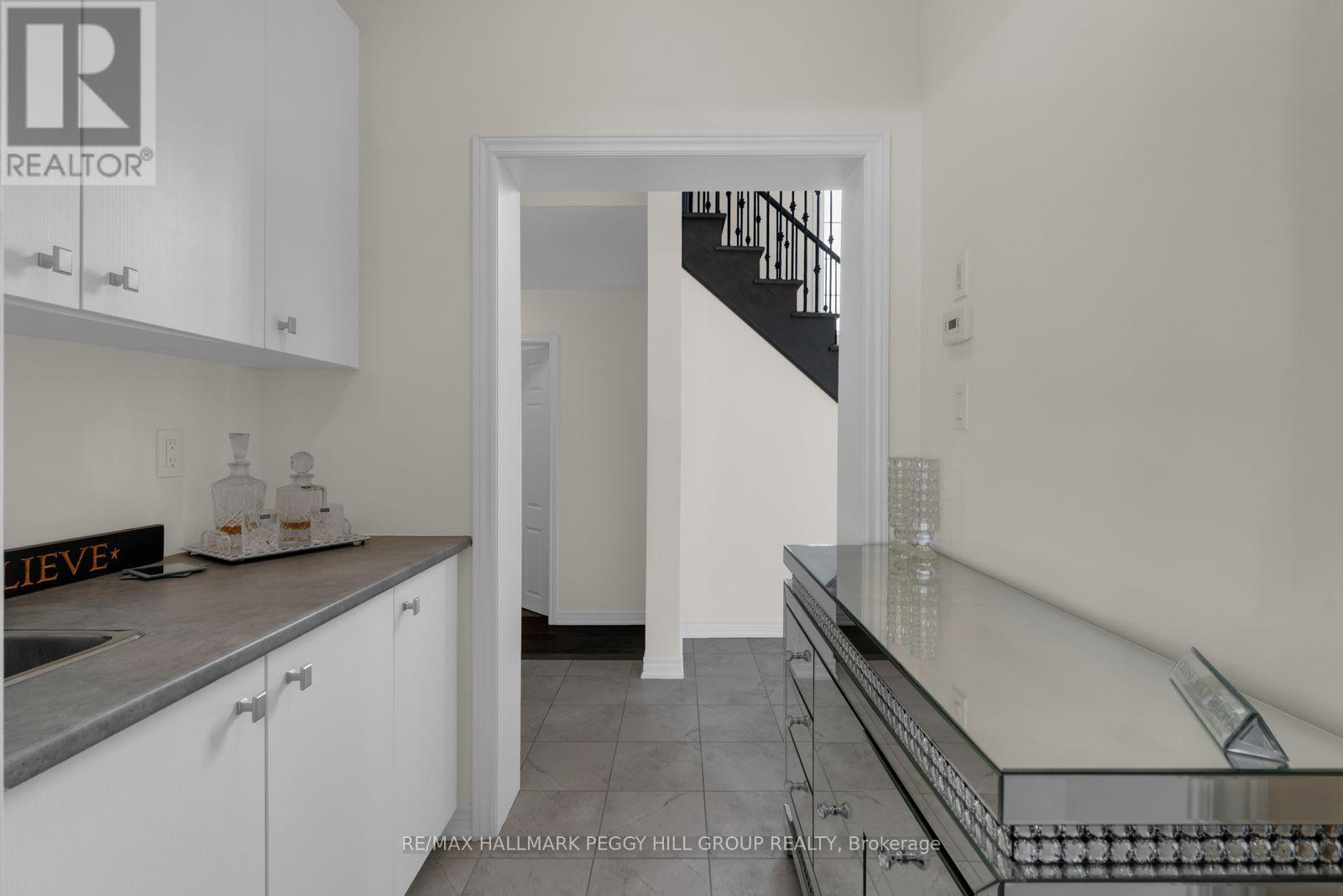 113 Rugman Crescent, Springwater, Ontario  L9X 2A5 - Photo 11 - S12936820