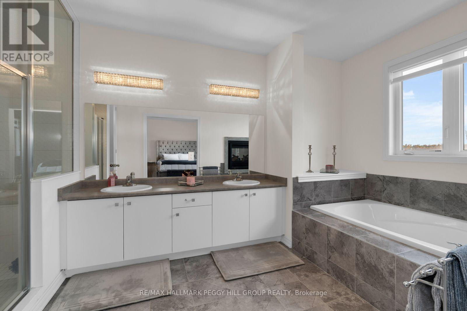 113 Rugman Crescent, Springwater, Ontario  L9X 2A5 - Photo 16 - S12936820