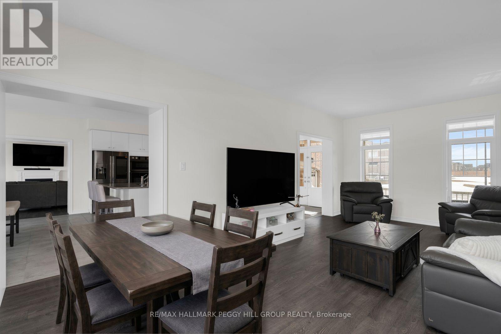 113 Rugman Crescent, Springwater, Ontario  L9X 2A5 - Photo 4 - S12936820