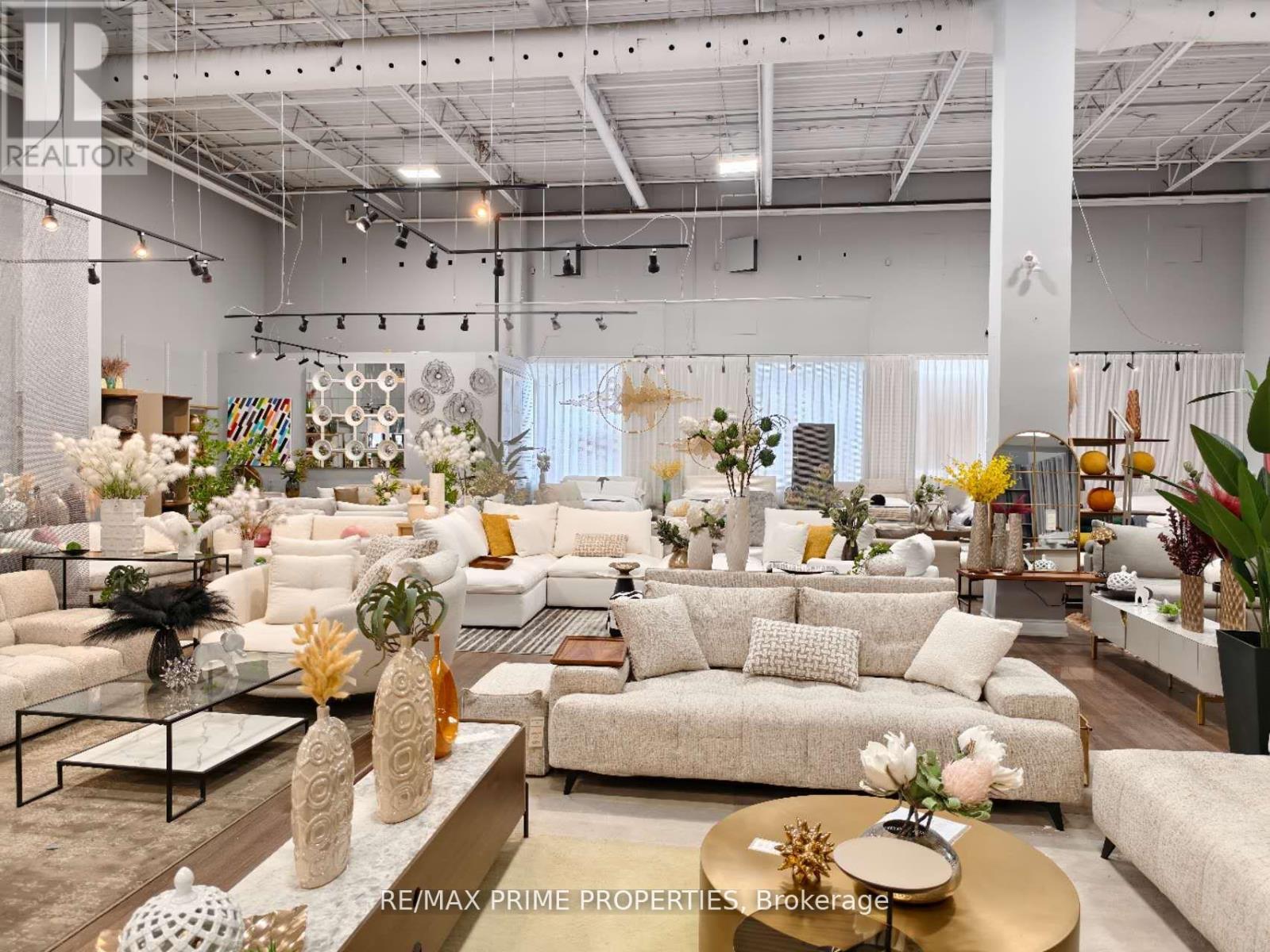 5701 Steeles Avenue W, Toronto, Ontario  M9L 1S7 - Photo 8 - W12936764