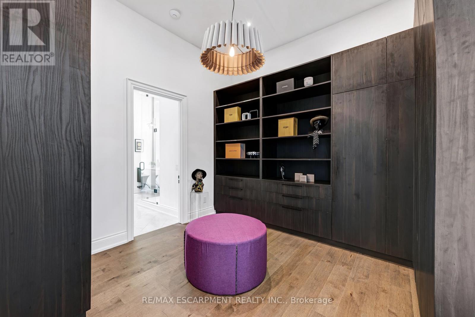 714 Atoka Drive, Mississauga, Ontario L5H 1Y6 - Photo 21 - W12936786