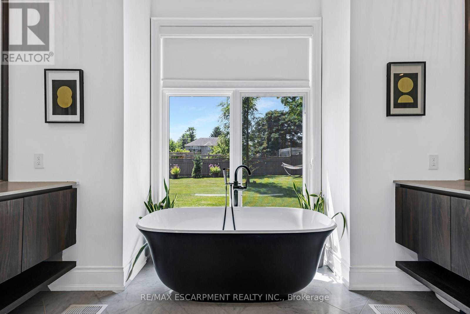 714 Atoka Drive, Mississauga, Ontario L5H 1Y6 - Photo 23 - W12936786