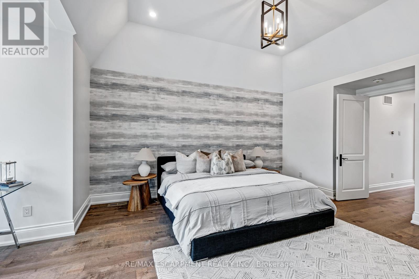 714 Atoka Drive, Mississauga, Ontario L5H 1Y6 - Photo 31 - W12936786