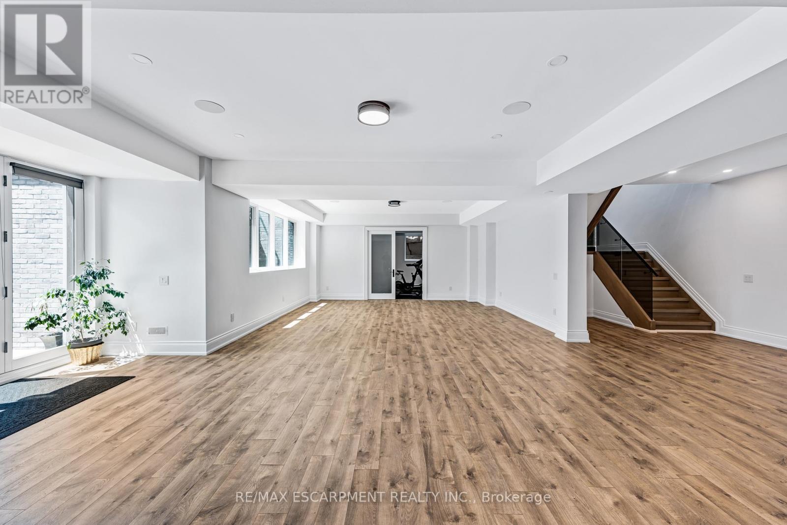 714 Atoka Drive, Mississauga, Ontario L5H 1Y6 - Photo 35 - W12936786