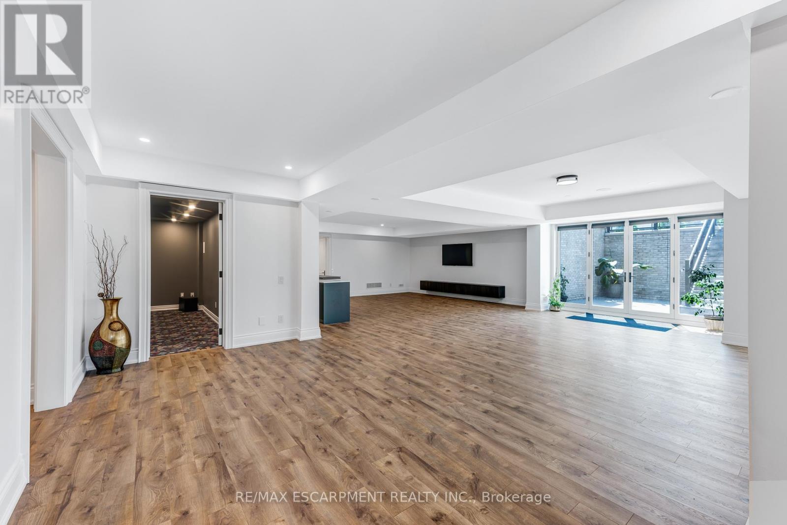 714 Atoka Drive, Mississauga, Ontario L5H 1Y6 - Photo 36 - W12936786