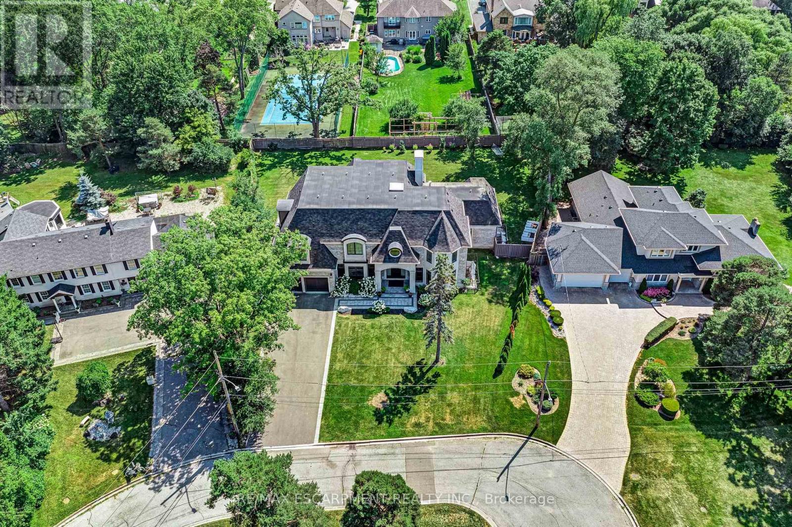 714 Atoka Drive, Mississauga, Ontario L5H 1Y6 - Photo 50 - W12936786