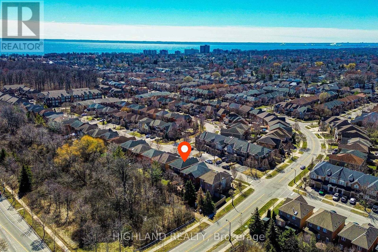 311 Duskywing Way, Oakville, Ontario  L6L 6X6 - Photo 6 - W12936908