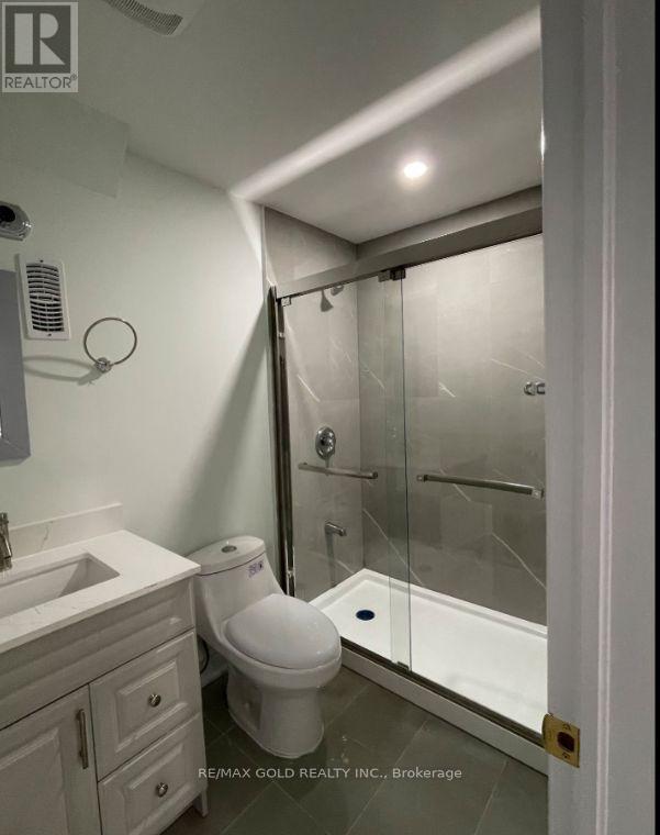 Lower - 25 Giza Crescent, Brampton, Ontario  L6R 2R2 - Photo 6 - W12936912