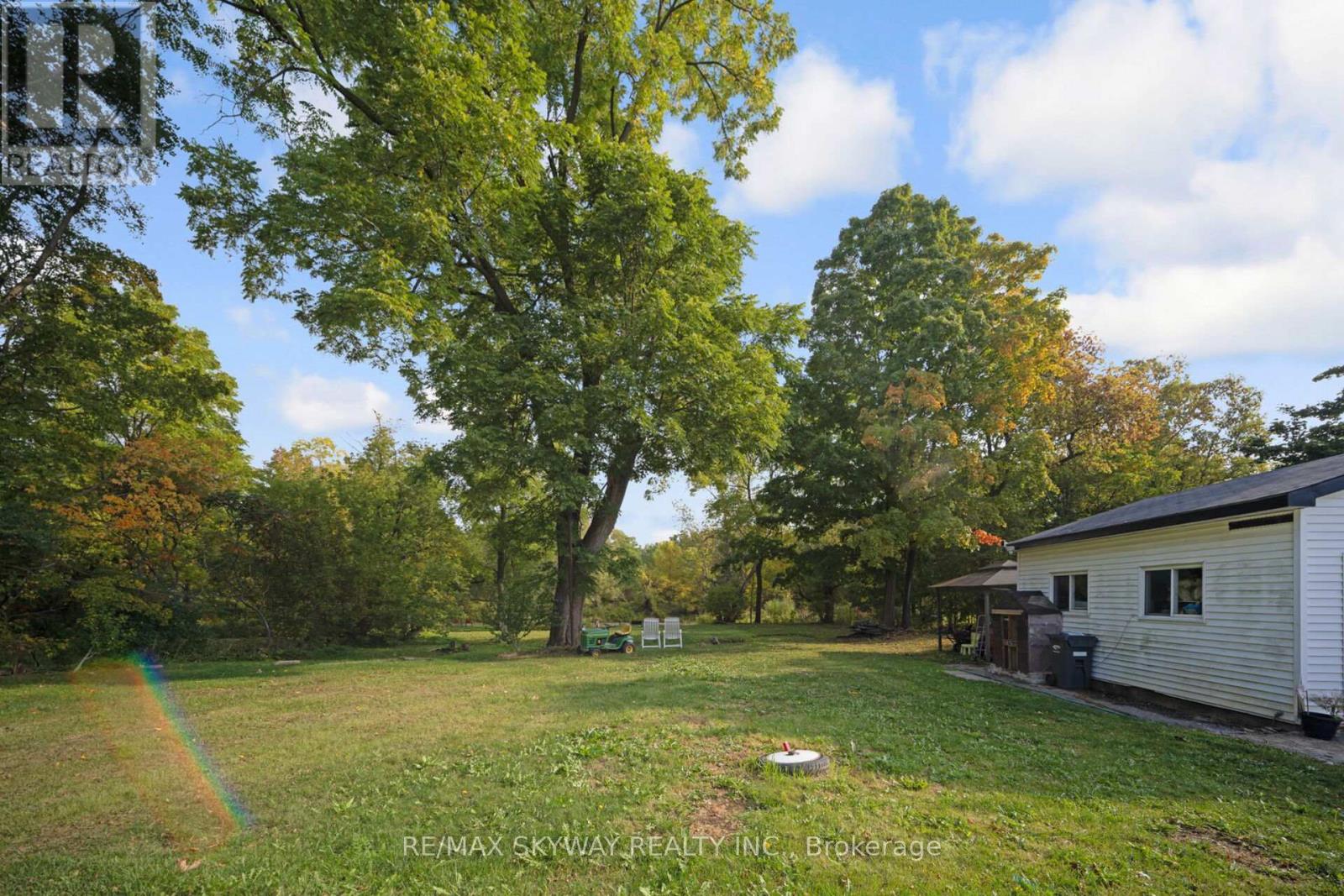 45 Confederation Street, Halton Hills, Ontario  L7G 3R4 - Photo 17 - W12936932