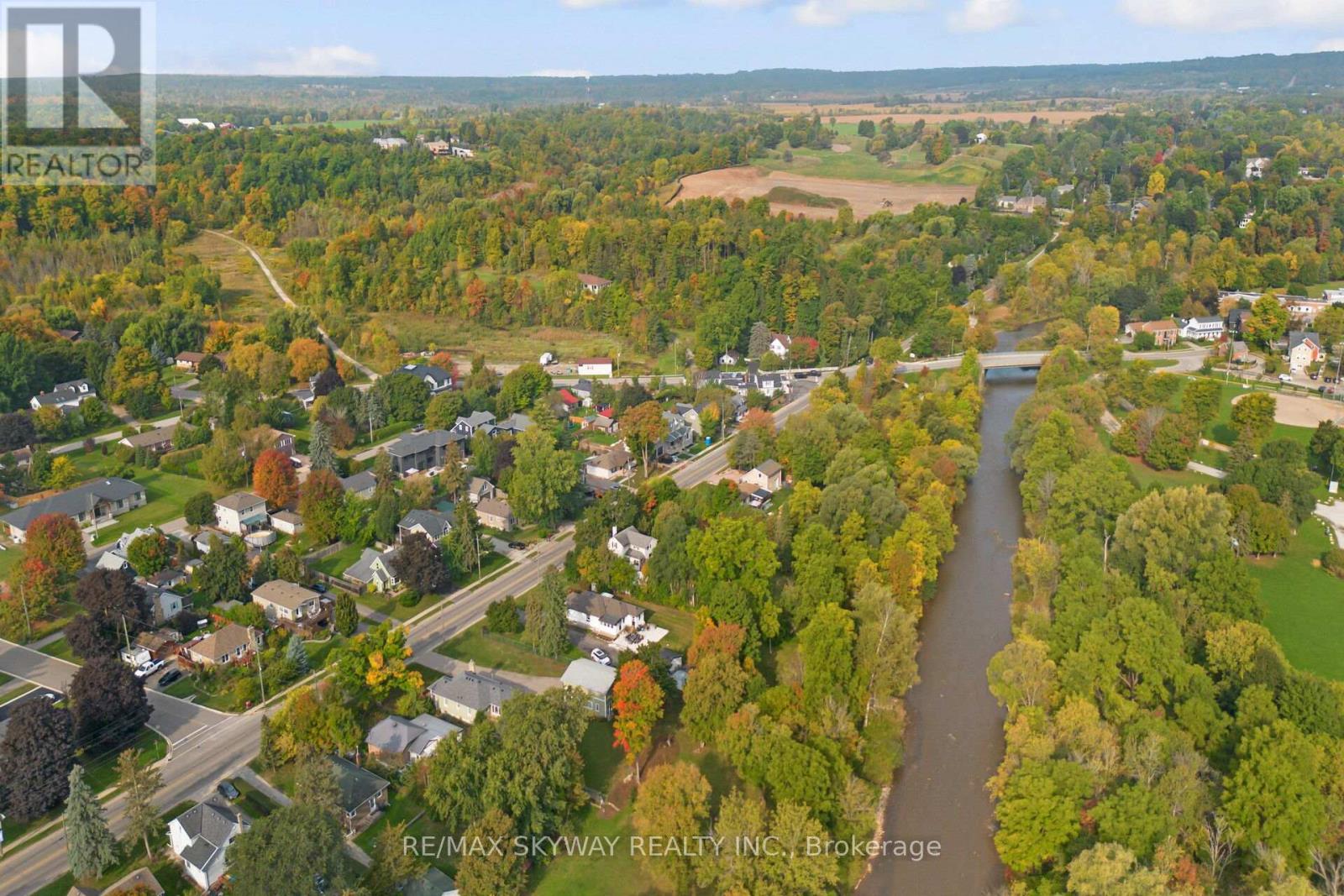 45 Confederation Street, Halton Hills, Ontario  L7G 3R4 - Photo 25 - W12936932