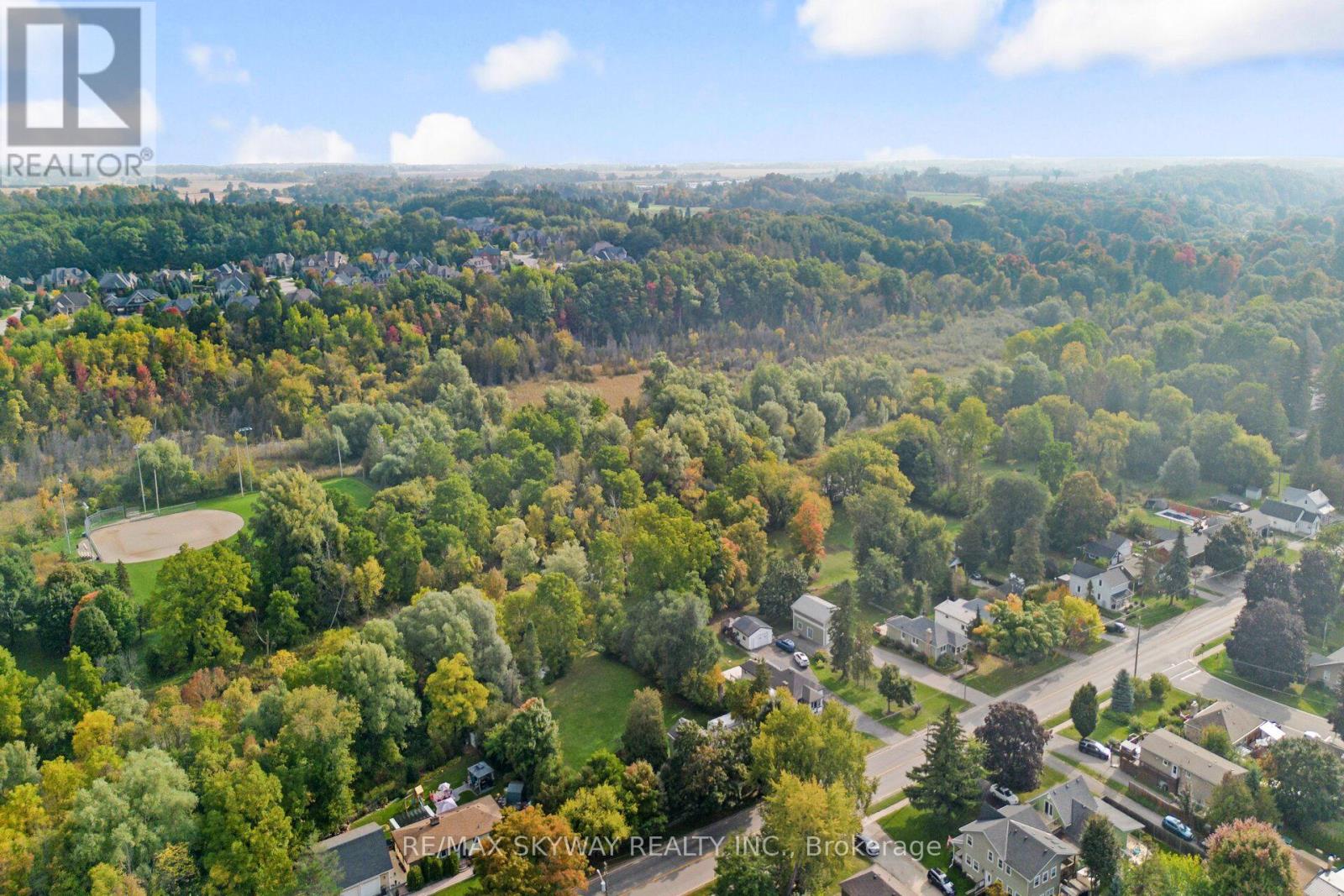 45 Confederation Street, Halton Hills, Ontario  L7G 3R4 - Photo 28 - W12936932