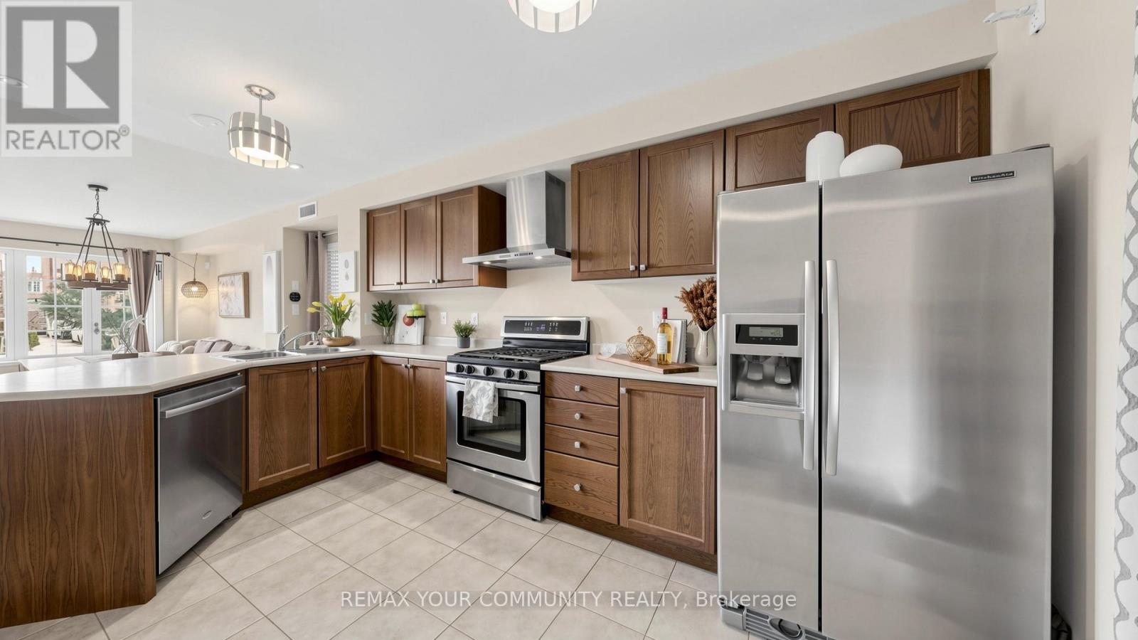 71 Odoardo Disanto Circle, Toronto, Ontario  M3L 0G1 - Photo 12 - W12936940