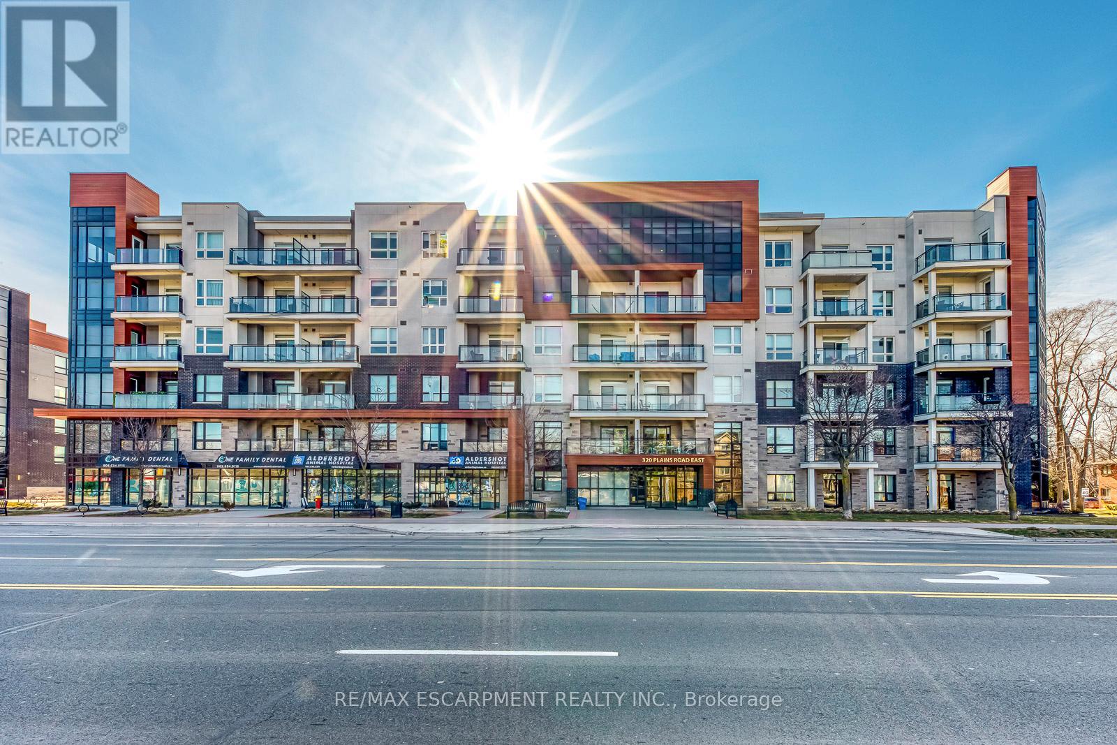 303 - 320 PLAINS ROAD E, Burlington, Ontario