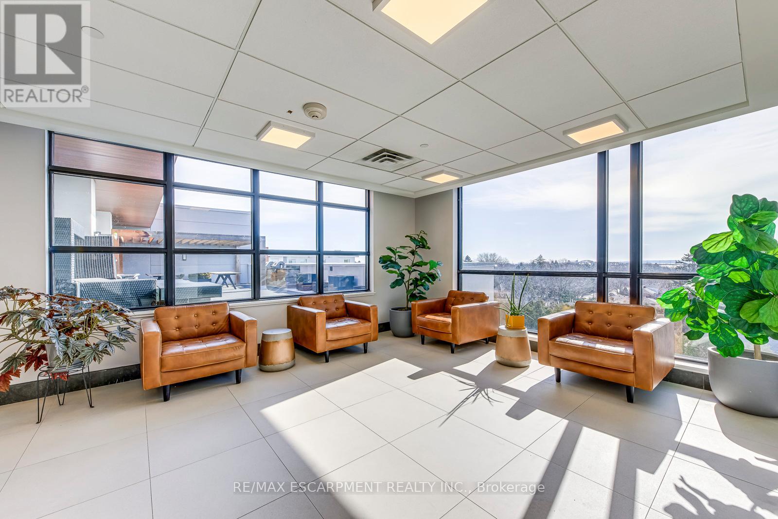 303 - 320 Plains Road E, Burlington, Ontario  L7T 0C1 - Photo 28 - W12936956