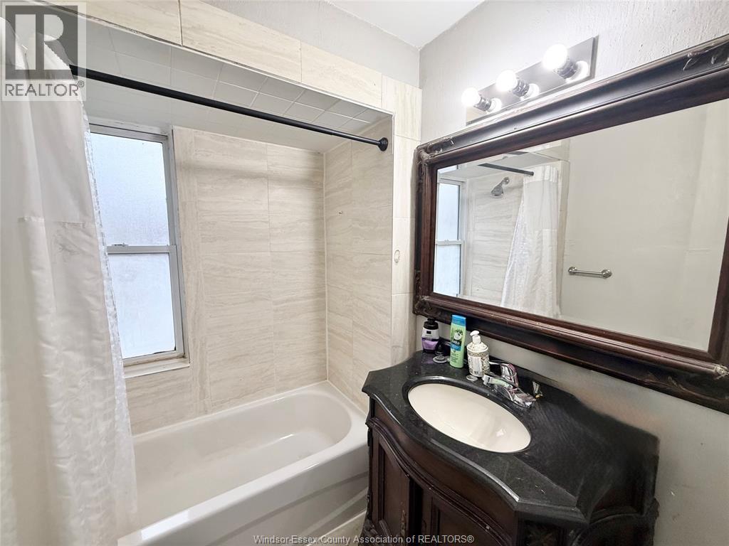 516 Dougall Avenue, Windsor, Ontario  N9A 4P6 - Photo 8 - 26006495