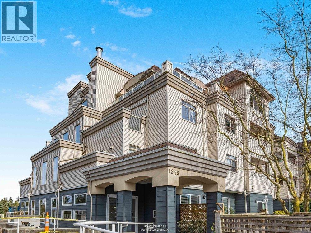 B401 1248 HUNTER ROAD, Delta, British Columbia