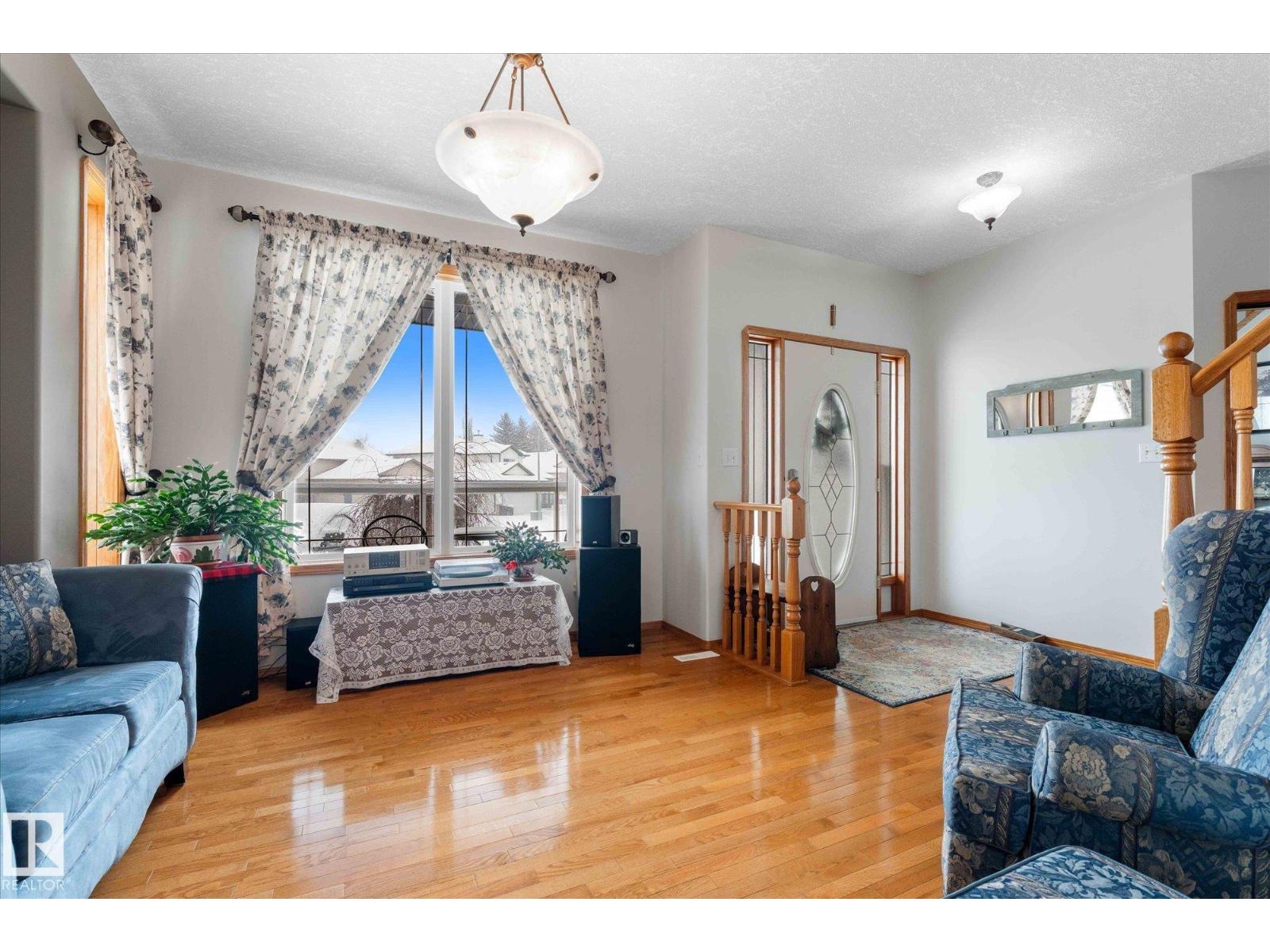 31 Lakewood Cove N, Spruce Grove, Alberta  T7X 4B4 - Photo 8 - E4479685