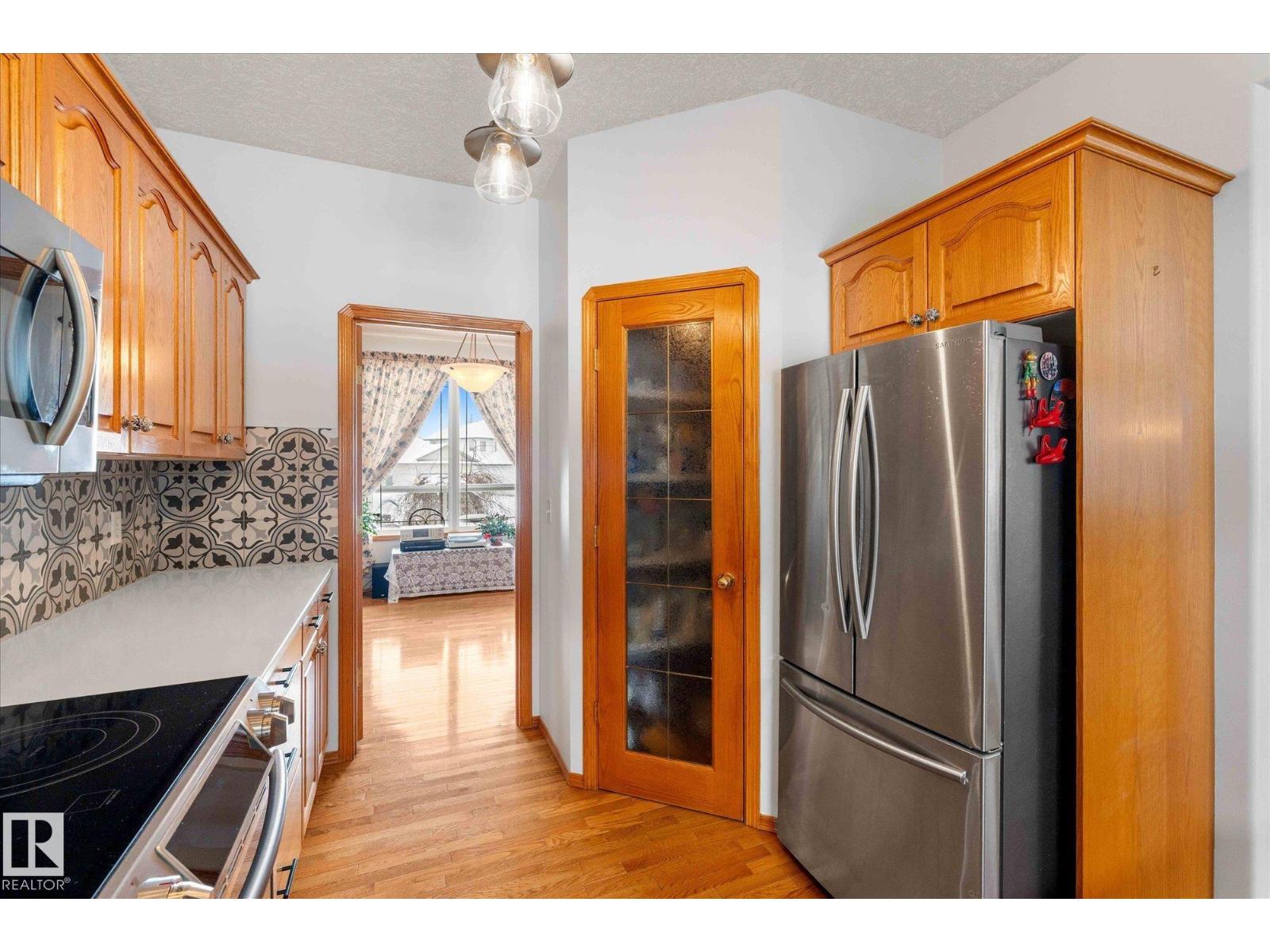 31 Lakewood Cove N, Spruce Grove, Alberta  T7X 4B4 - Photo 11 - E4479685