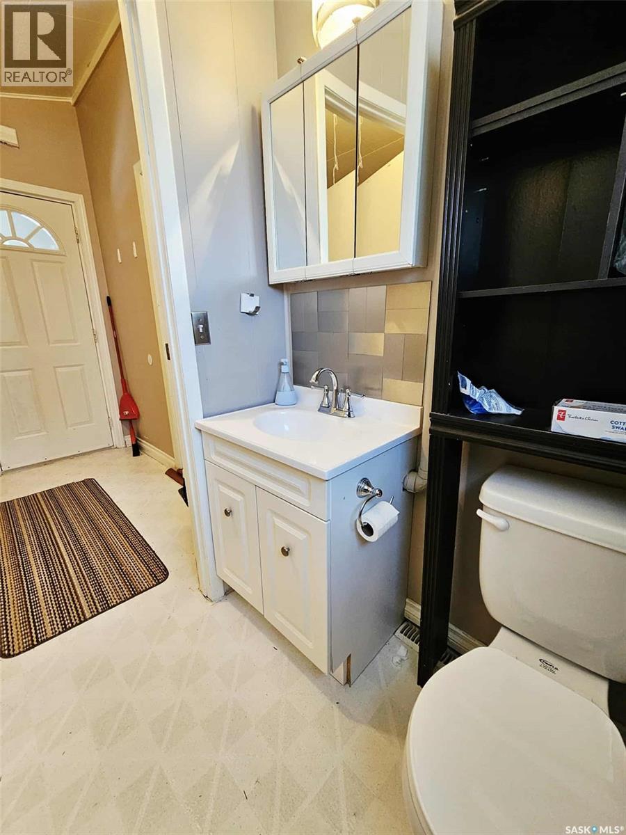 274 7th Avenue E, Melville, Saskatchewan  S0A 2P0 - Photo 14 - SK031612