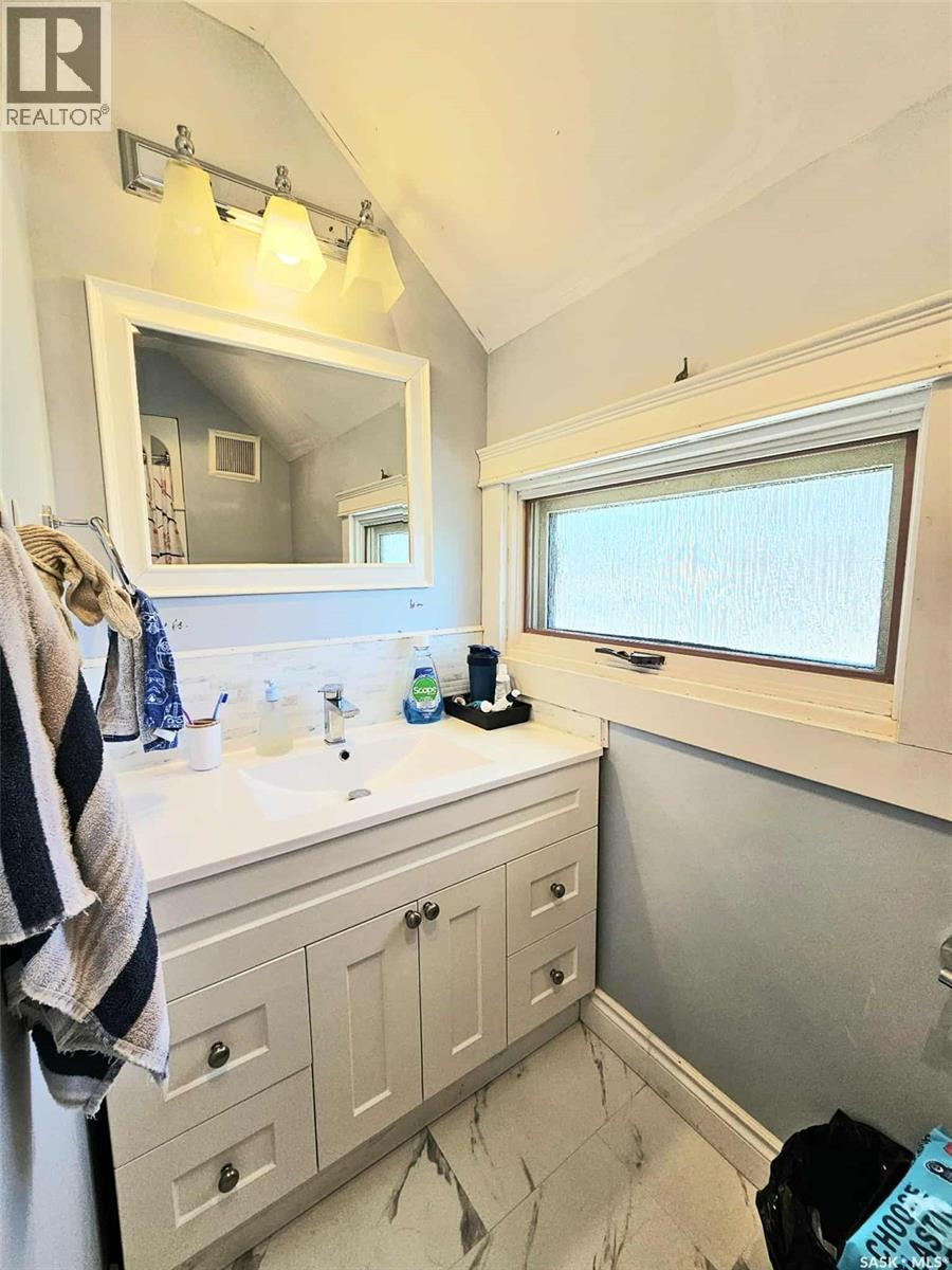 274 7th Avenue E, Melville, Saskatchewan  S0A 2P0 - Photo 24 - SK031612