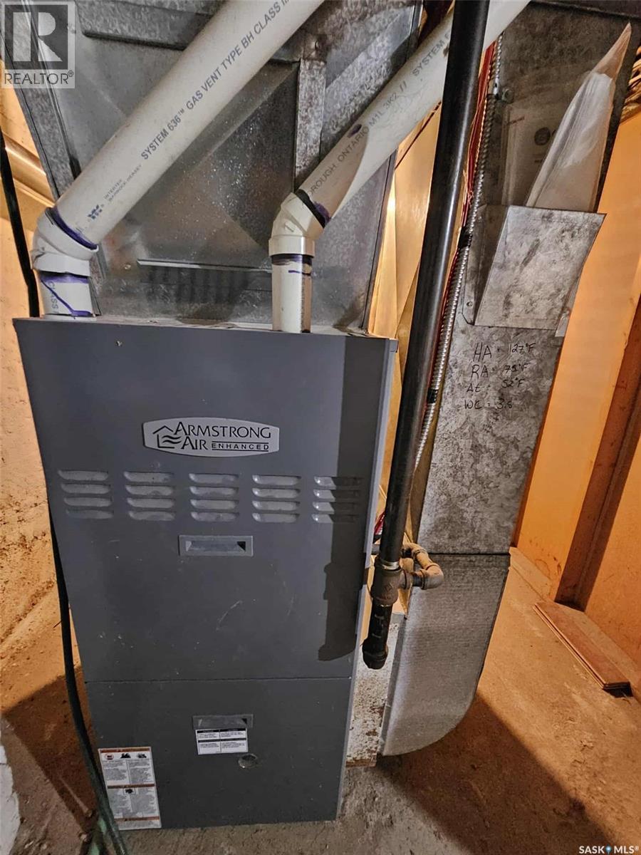 274 7th Avenue E, Melville, Saskatchewan  S0A 2P0 - Photo 31 - SK031612