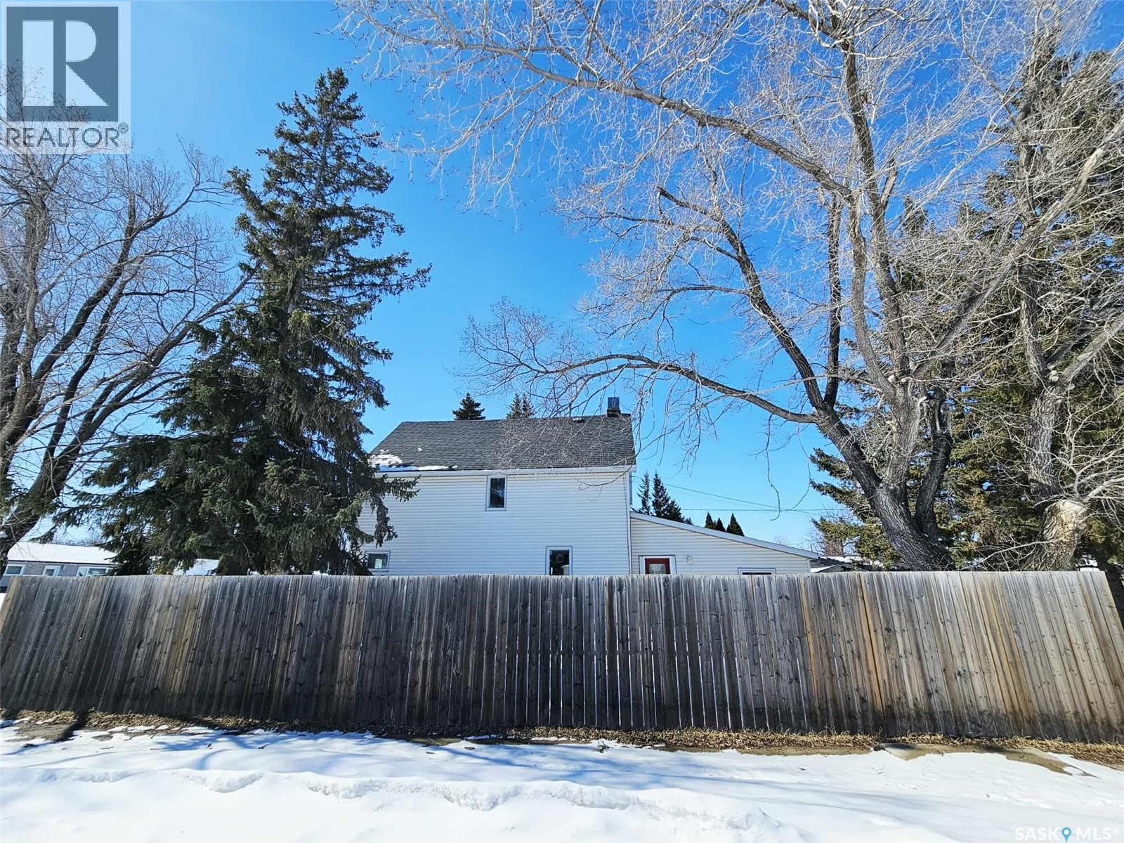 274 7th Avenue E, Melville, Saskatchewan  S0A 2P0 - Photo 35 - SK031612