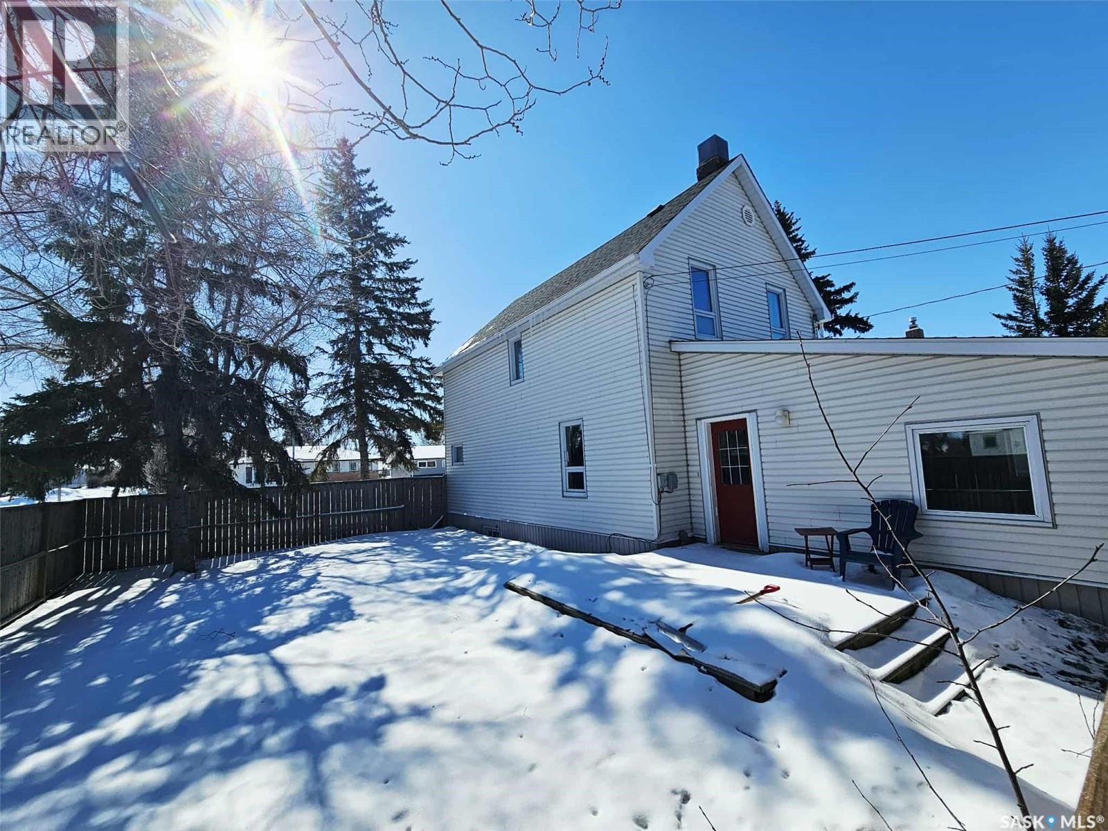 274 7th Avenue E, Melville, Saskatchewan  S0A 2P0 - Photo 37 - SK031612