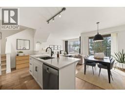 102 300 PANORAMA PLACE, Port Moody, British Columbia
