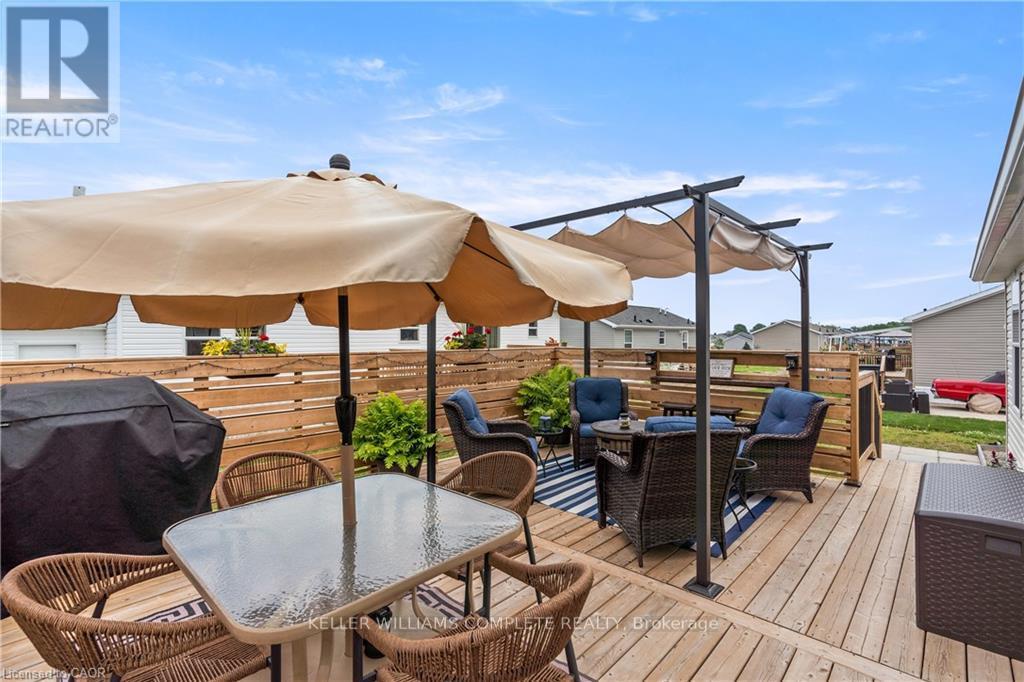 22 Copper Beech Drive, Haldimand, Ontario  N0A 1L0 - Photo 22 - X12936792