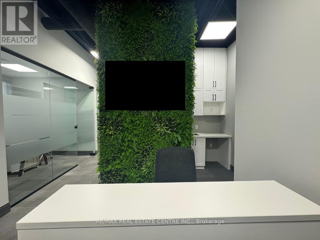 G218 - 450 Hespeler Road, Cambridge, Ontario  N1R 0C9 - Photo 4 - X12936904