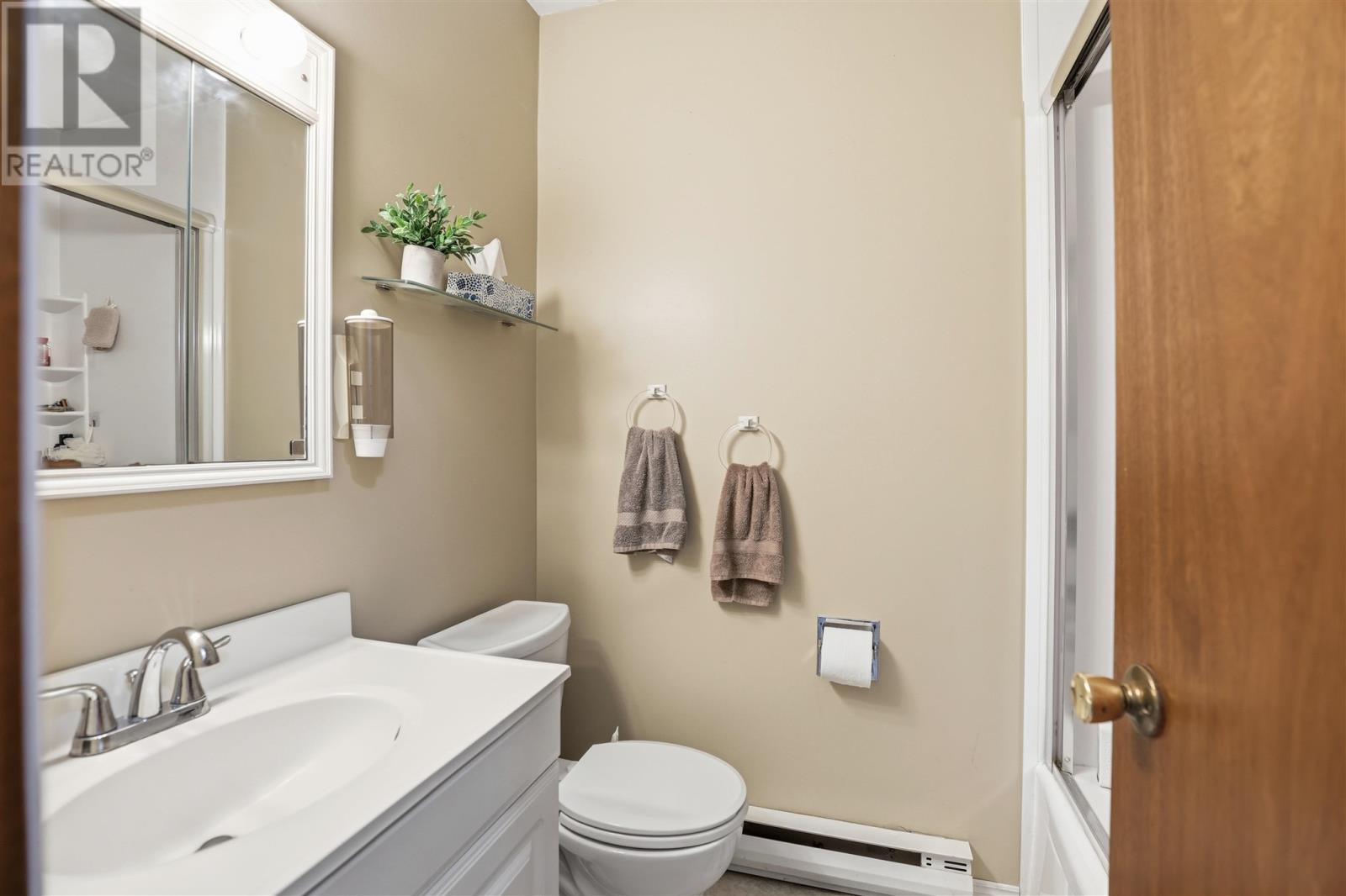 145 Sutton Pl, Sault Ste. Marie, Ontario  P6A 6A8 - Photo 13 - SM260559