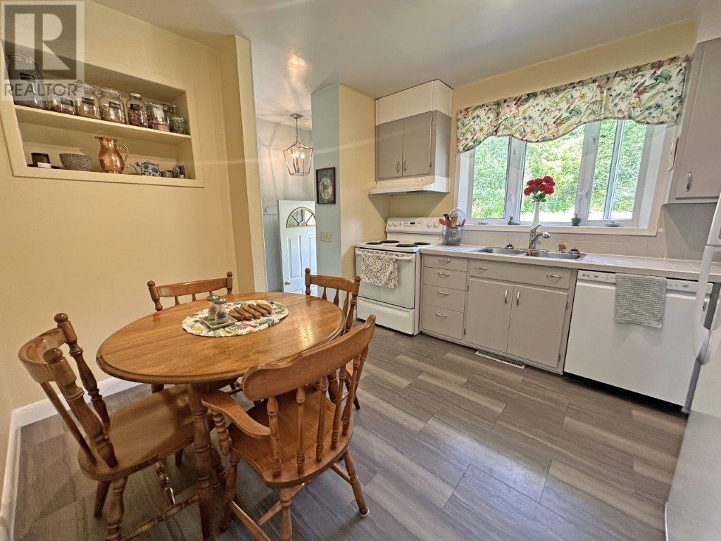 109 Mckirdy Ave, Nipigon, Ontario  P0T 2J0 - Photo 11 - TB2600157