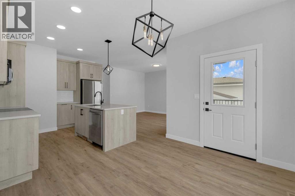 6 Memorial Parkway, Rural Red Deer County, Alberta  T4E 3B7 - Photo 12 - A2293251