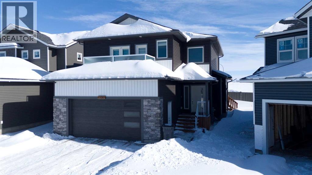 13205 105 Street, Grande Prairie, Alberta  T8X 0W5 - Photo 2 - A2290539